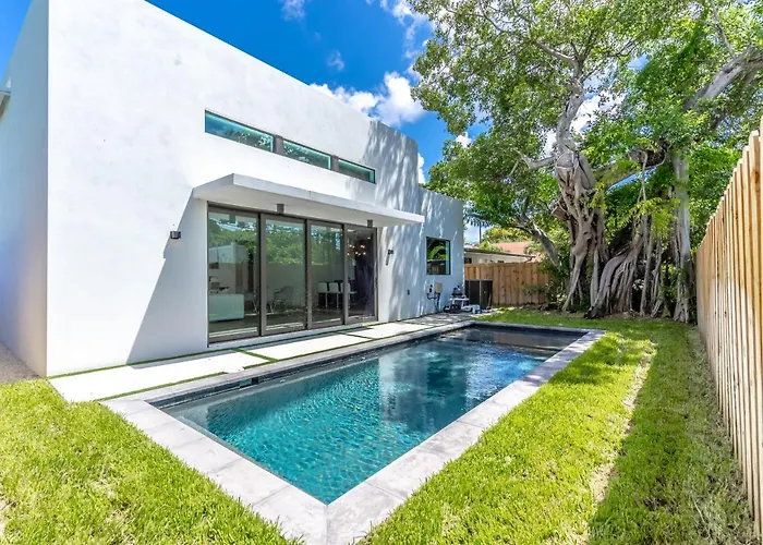Lux Villa With Pool, Wynwood House By Rovetravel